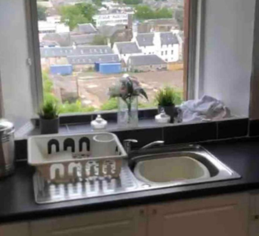Captivating 2-Bed Apartment In Isle Of Bute Rothesay Esterno foto