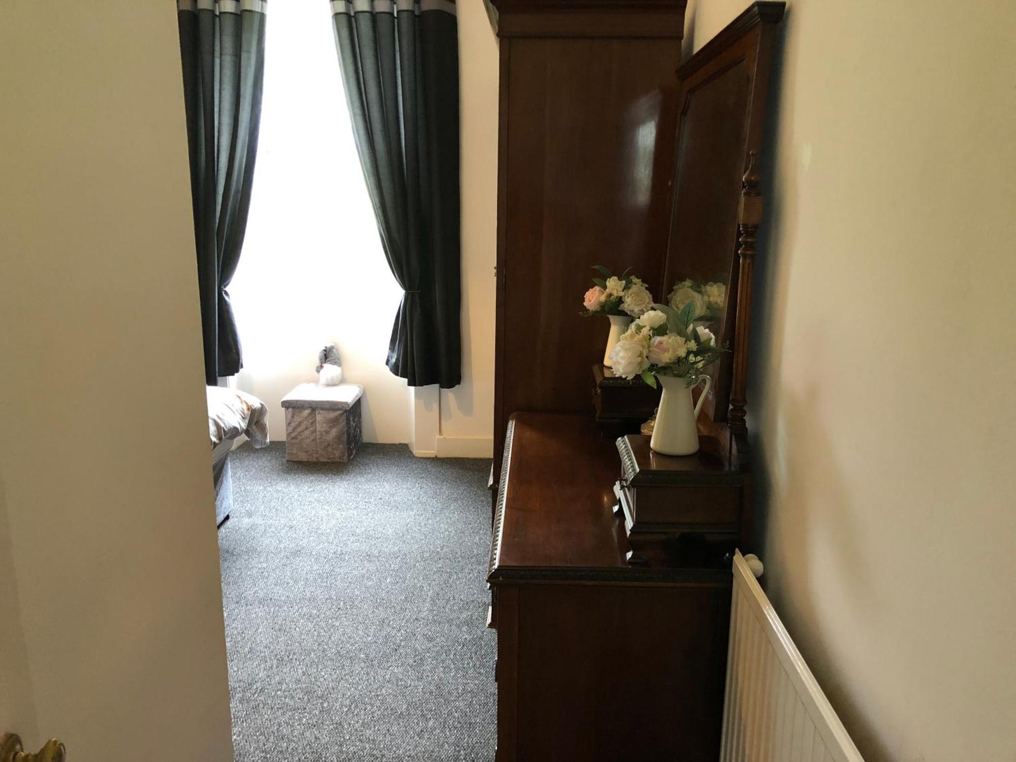 Captivating 2-Bed Apartment In Isle Of Bute Rothesay Esterno foto