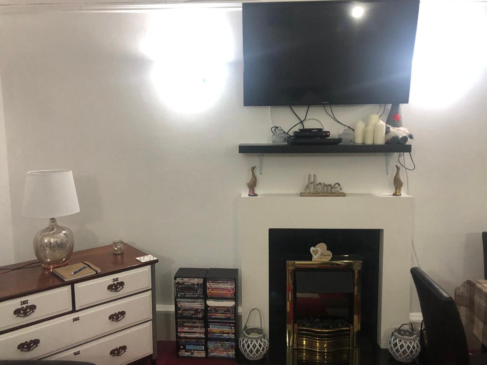 Captivating 2-Bed Apartment In Isle Of Bute Rothesay Esterno foto