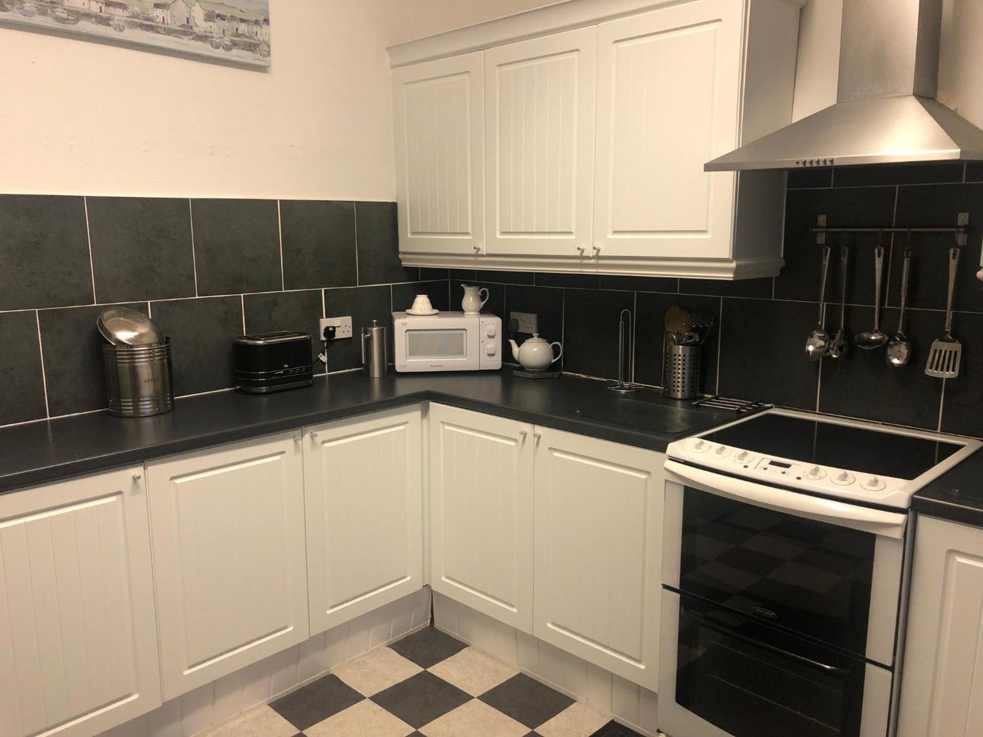 Captivating 2-Bed Apartment In Isle Of Bute Rothesay Esterno foto